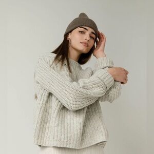 JAMES STREET ‘Chunky Lowe Pullover’ sweater with cropped oversize fit.